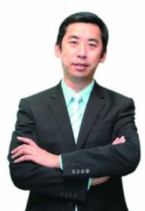 回宏亮